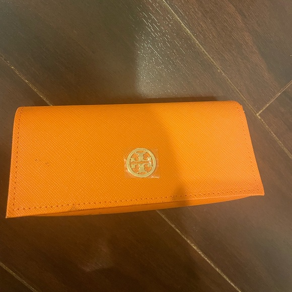 WOMENS Tory Burch Sunglasses - Picture 8 of 8